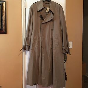 Stanley Decker Man’s trench coat in Tan